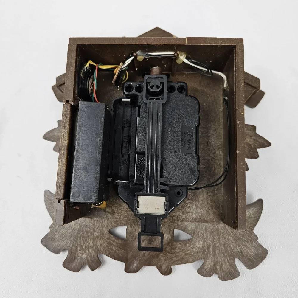 Vintage Black Forest Style Cuckoo Clock Wall Mount Quartz For Parts